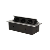 Gniazda wpuszczane w blat z płaskim frezowanym rantem,  3x2P+Z, srebrne