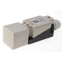 PCIDX15ZRPW4040PG13 czujnik ind., 15mm, 40x40x142, PBT, wbud., PNP, NO+NC, PG13, 10-30VDC, L142.